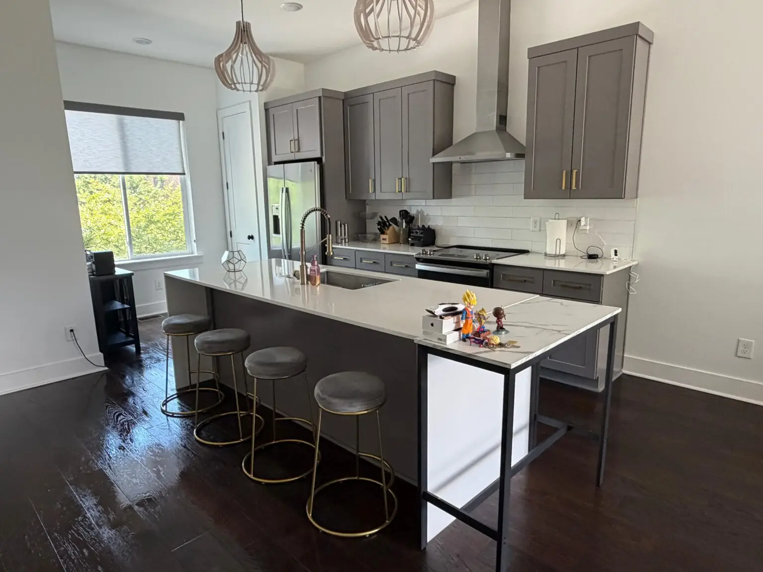 Kitchen, cleaned and sanitized, ready to be used after a detailed cleaning