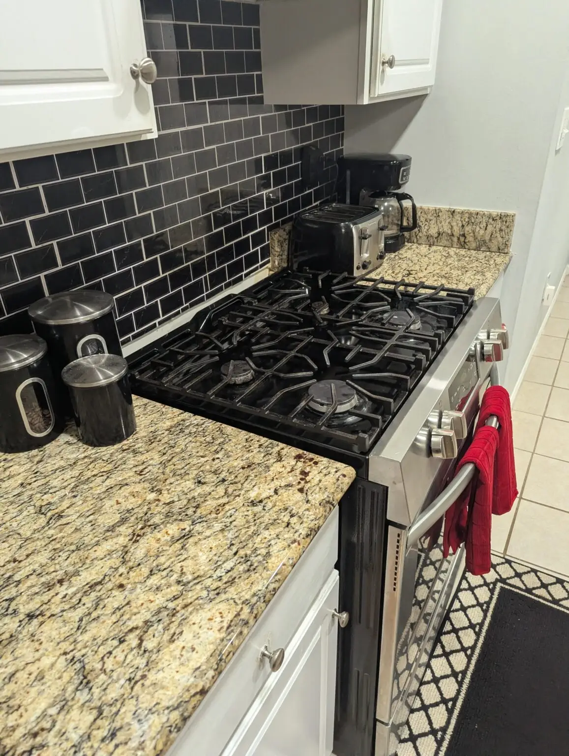 Kitchen after a professional cleaning, pristine and higienized
